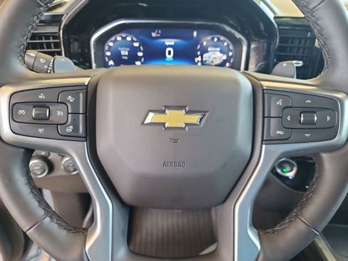 Used 2025 Chevrolet Silverado 1500 LTZ AWD/4WD image 16