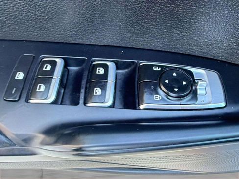 Used 2022 Kia K5 GT-Line image 12