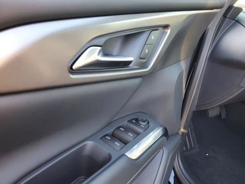 New 2026 Chevrolet Traverse LT image 7