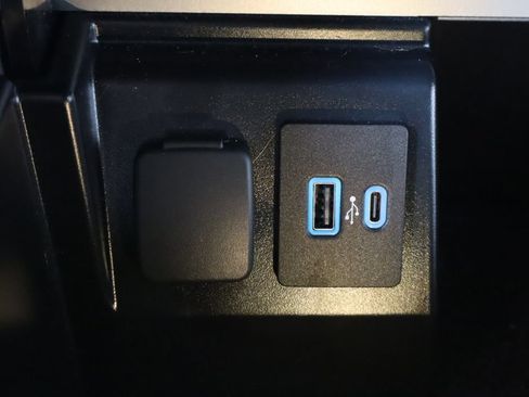 Used 2023 Ford Explorer ST w/ Equipment Group 401A AWD/4WD image 30