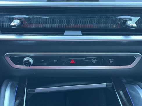 Used 2024 BMW X6 xDrive40i image 8