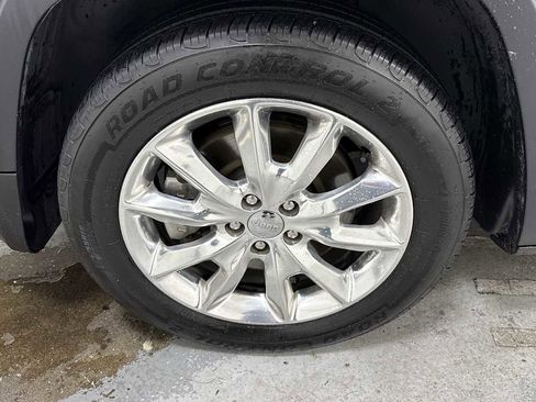 Used 2014 Jeep Cherokee Limited w/ Luxury Group image 10