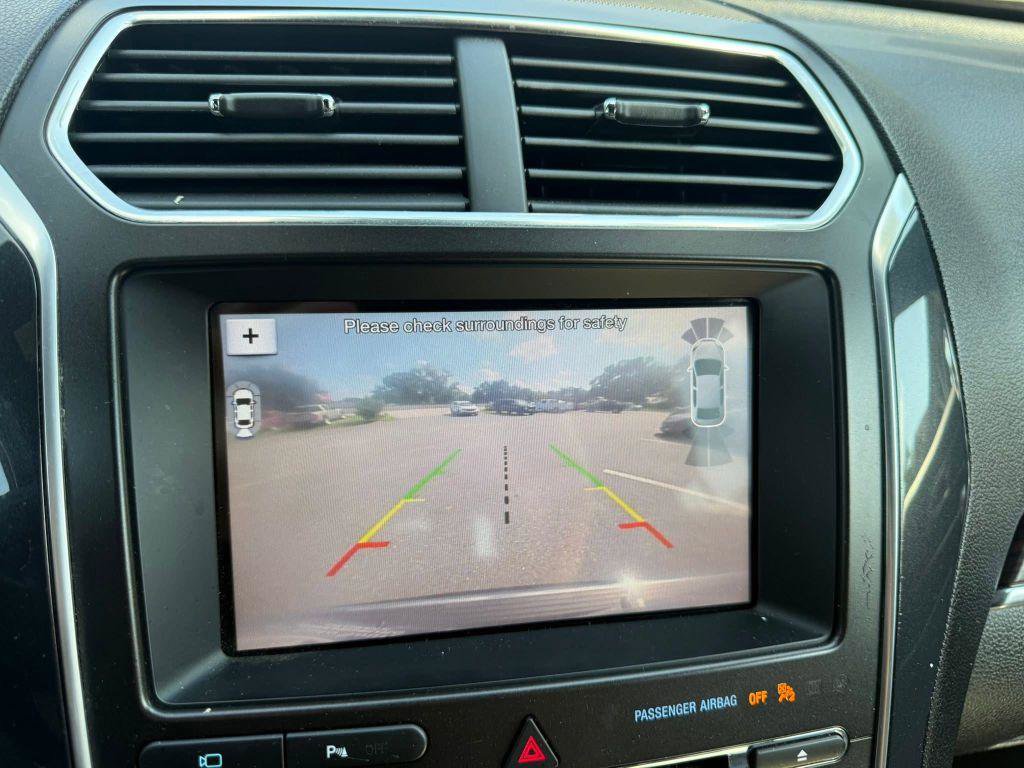 Used 2018 Ford Explorer Limited FWD image 17