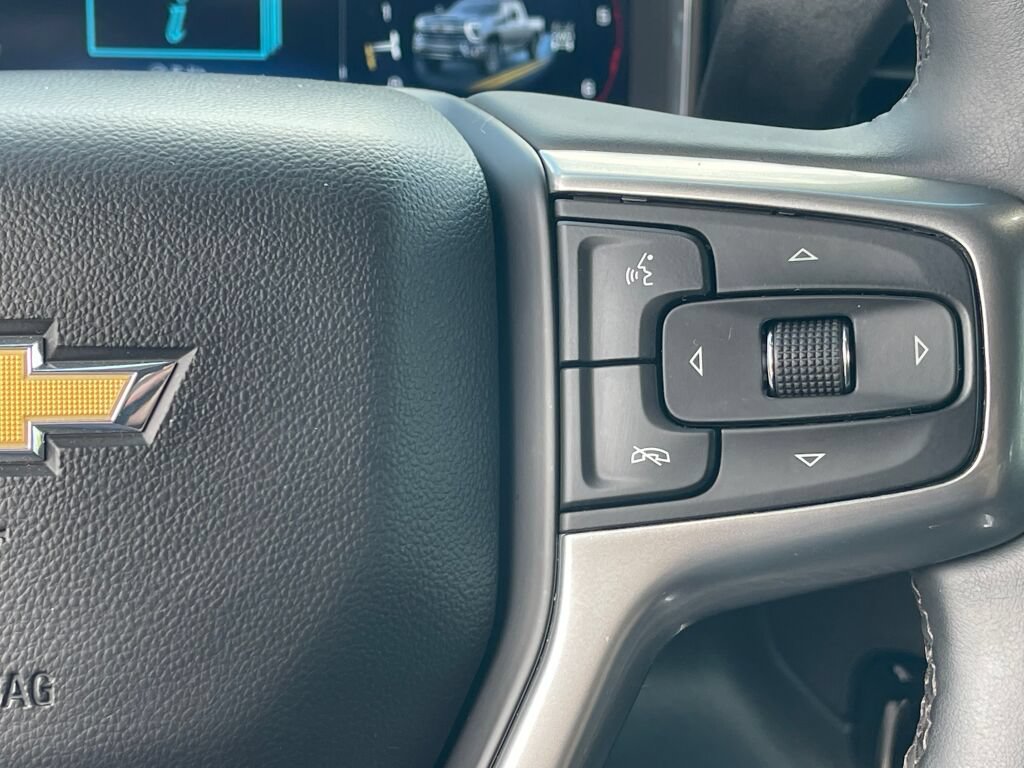 Used 2024 Chevrolet Silverado 3500 LTZ w/ LTZ Convenience Package AWD/4WD image 17
