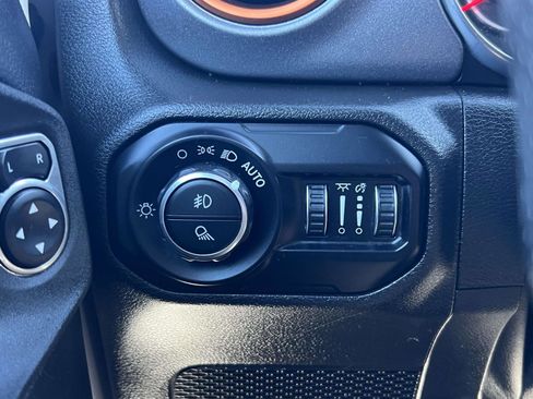 Used 2021 Jeep Gladiator Mojave image 24