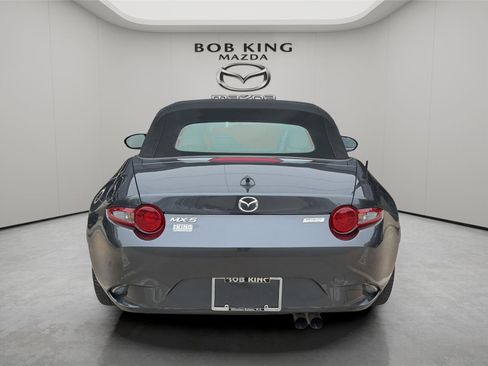 Used 2017 MAZDA MX-5 Miata Grand Touring image 4