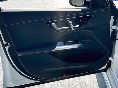 Used 2025 Mercedes-Benz E 350 E 350 image 21