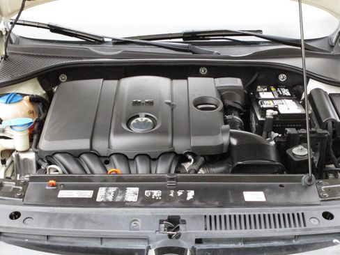 Used 2012 Volkswagen Passat 2.5 SE image 24