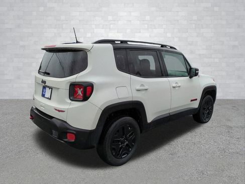 Used 2018 Jeep Renegade Trailhawk image 4
