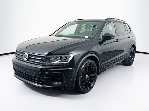 Used 2021 Volkswagen Tiguan SE R-Line FWD image 3