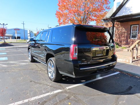 Used 2018 GMC Yukon XL Denali w/ Denali Ultimate Package image 5