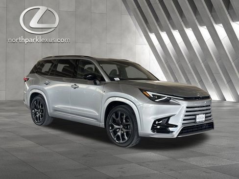 Certified 2026 Lexus TX 500h AWD w/ Technology Package image 5