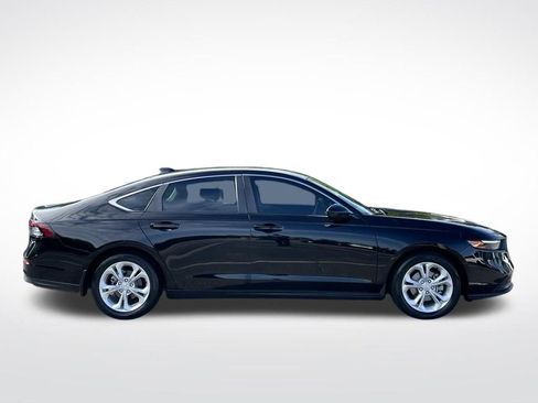 Certified 2023 Honda Accord LX image 7