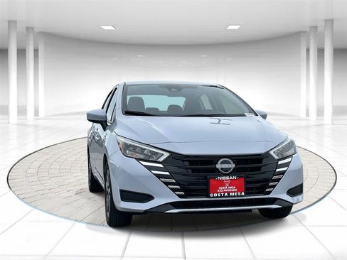 Used 2025 Nissan Versa SV w/ Trunk Package image 6