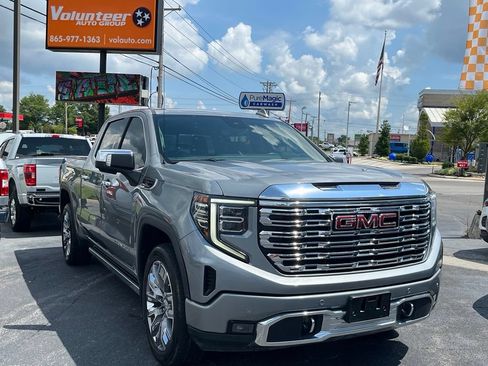 Used 2023 GMC Sierra 1500 Denali w/ Denali Reserve Package AWD/4WD image 1