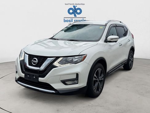 Used 2017 Nissan Rogue SL AWD/4WD image 2