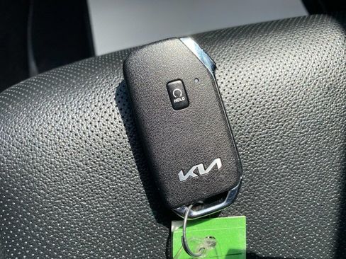 Used 2025 Kia Sportage X-Line w/ Premium Package AWD/4WD image 25