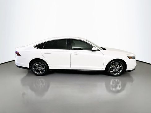 Certified 2023 Honda Accord EX image 4