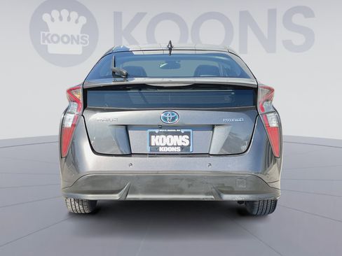 Used 2017 Toyota Prius Four Touring image 5