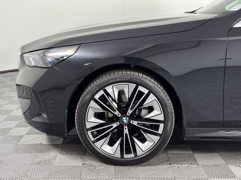 Used 2026 BMW 530i RWD image 13