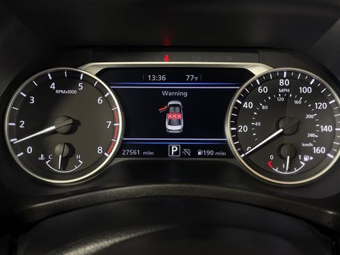 Used 2025 Nissan Sentra SV FWD image 14