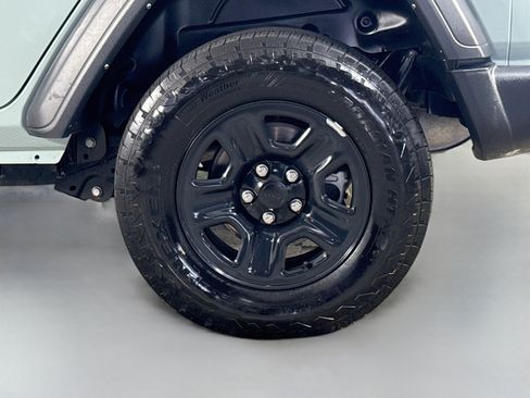 Used 2024 Jeep Wrangler Unlimited Sport AWD/4WD image 37