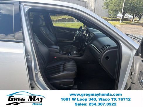 Used 2022 Chrysler 300 S RWD image 33