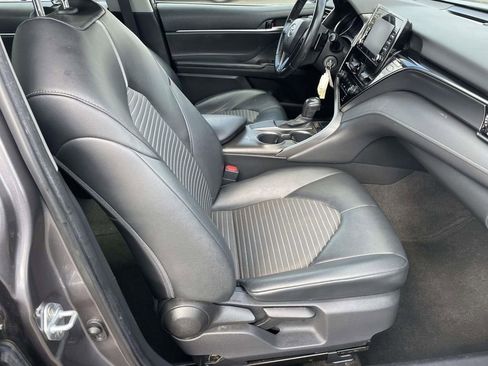 Used 2021 Toyota Camry SE image 45