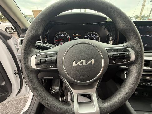 Used 2023 Kia K5 LXS FWD image 41