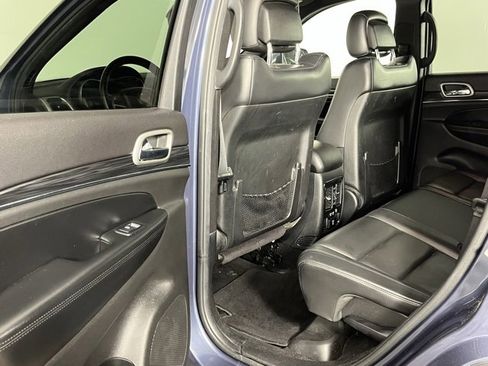 Used 2019 Jeep Grand Cherokee Limited image 25