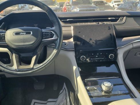 Used 2021 Jeep Grand Cherokee L Overland w/ Advanced Protech Group III image 8