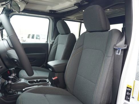 New 2026 Jeep Gladiator Sport image 11