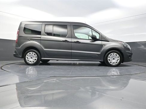 Used 2017 Ford Transit Connect XL image 32