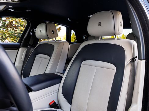 Certified 2023 Rolls-Royce Ghost image 15