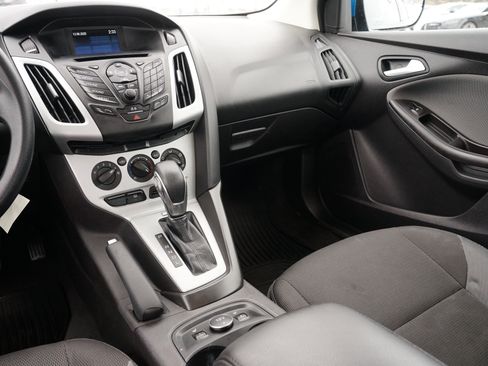 Used 2014 Ford Focus SE w/ SE Winter Package image 21