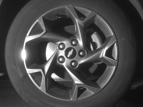 Used 2025 Chevrolet Trax LT w/ LT Convenience Package FWD image 13