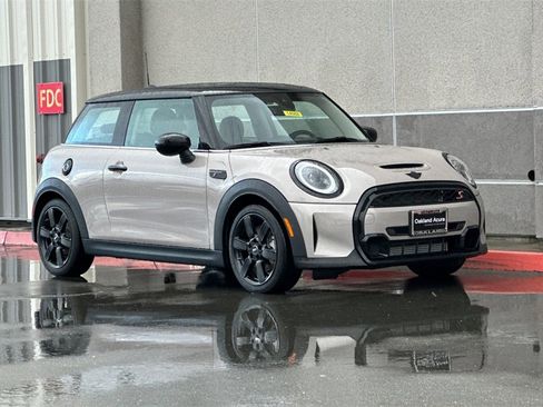 Used 2023 MINI Cooper S w/ Signature Upholstery Package image 2