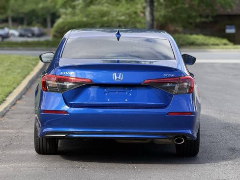 Used 2022 Honda Civic Sport image 4