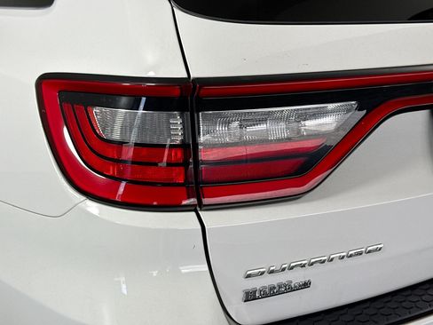 Used 2023 Dodge Durango SXT RWD image 36
