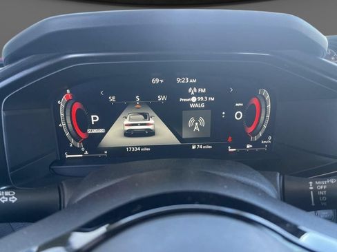 Used 2025 Nissan Z Performance w/ Floor Mat Package RWD image 13