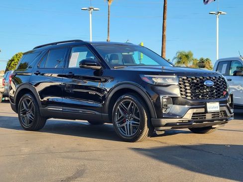 Used 2025 Ford Explorer ST w/ Sun And Sound Package AWD/4WD image 30