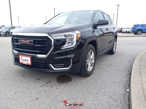Used 2022 GMC Terrain SLE w/ Fleet Convenience Package image 17