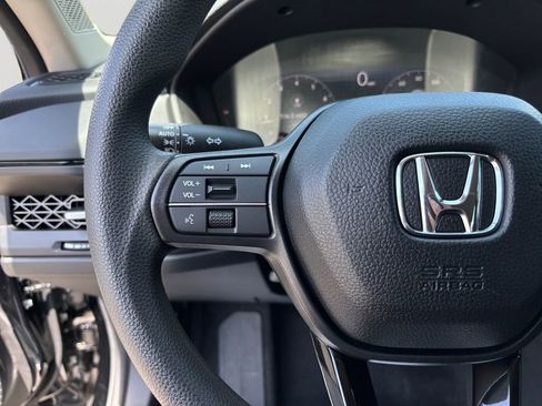 Used 2025 Honda Accord SE image 21