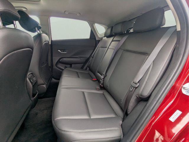 Certified 2024 Hyundai Kona Limited FWD image 11