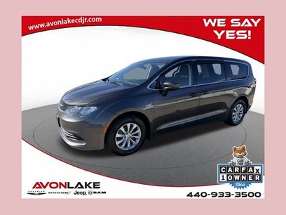 Used 2017 Chrysler Pacifica Touring w/ Tire & Wheel Group