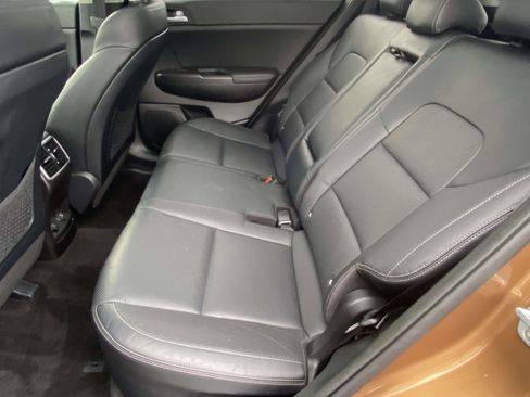 Used 2017 Kia Sportage EX w/ EX Technology Package image 10