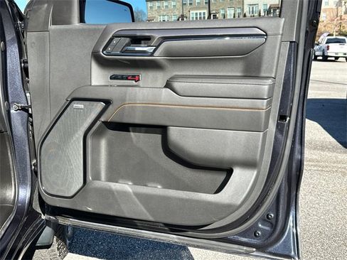 Used 2022 GMC Sierra 1500 AT4 w/ Technology Package image 14