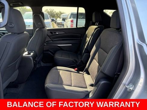 Used 2025 Chevrolet Traverse LT AWD/4WD image 15