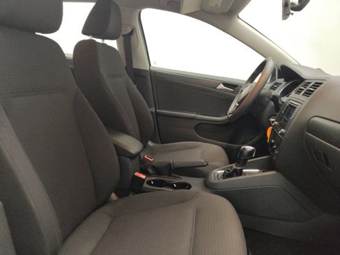 Used 2016 Volkswagen Jetta S image 21