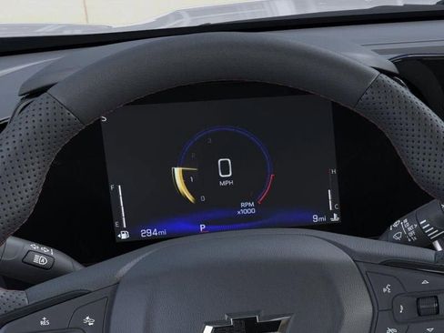 New 2026 Chevrolet Trax RS w/ Sunroof Package FWD image 18